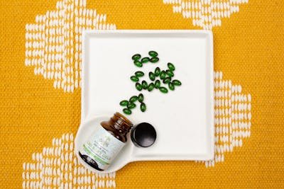 Boostez votre vitalité avec le pollen de pin et testostérone